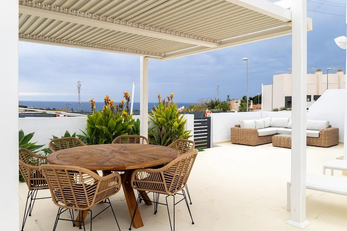 Aloe, 3 Bedroom Townhouse Nerja Holiday home